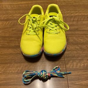 NOBULL Neon Lime Swirl Size 7
